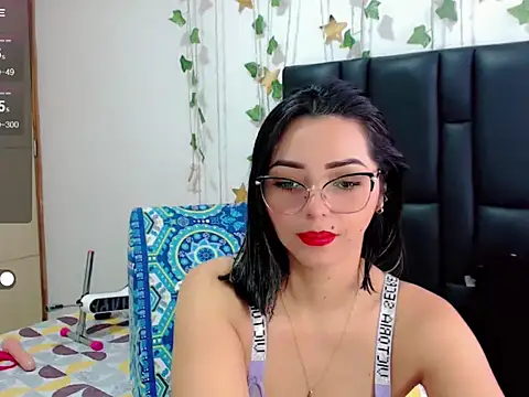 Snapshot of sara_arias00 chatting on September 2025 01:13:01 PM sara arias00 online show from September 2025 01:13:01 PM