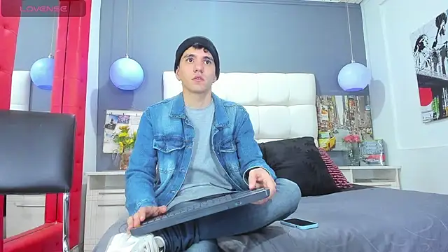 Snapshot of Matteo12_ chatting on October 2025 03:36:02 AM Matteo12 online show from October 2025 03:36:02 AM