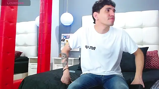 Snapshot of Matteo12_ chatting on October 2025 03:08:01 AM Matteo12 online show from October 2025 03:08:01 AM