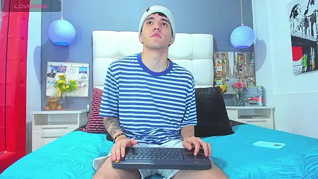 Snapshot of Matteo12_ chatting on October 2025 03:07:02 AM Matteo12 online show from October 2025 03:07:02 AM