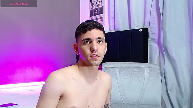 Snapshot of Matteo12_ chatting on November 2025 04:46:01 AM Matteo12 online show from November 2025 04:46:01 AM