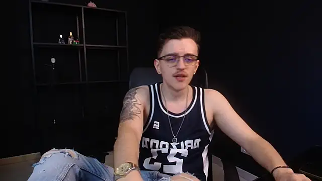 FelixStarkk online show from May 2026 06:43:02 AM