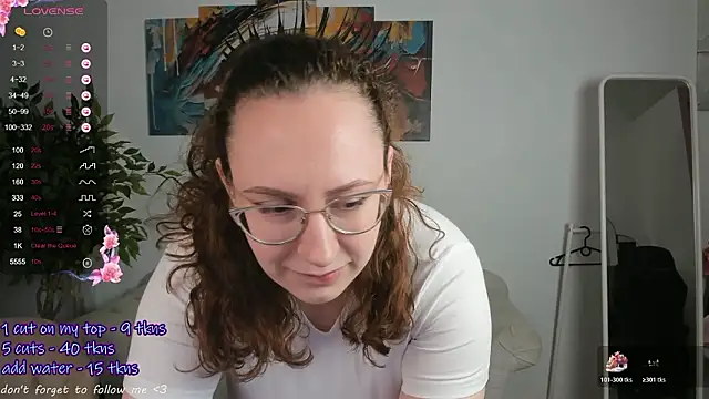 ellie coy  online show from February 2026 01:43:01 PM