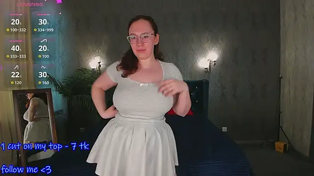 Snapshot of ellie_coy_ chatting on May 2026 01:40:01 PM ellie coy online show from May 2026 01:40:01 PM