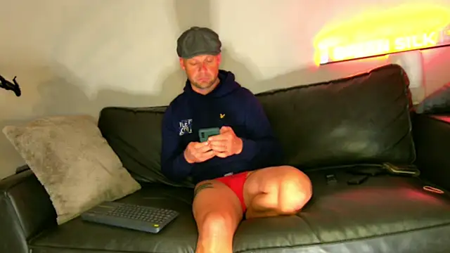 BRIANSILK77 online show from March 2026 09:54:01 PM