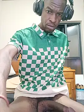 Snapshot of Fizozoo chatting on February 2026 08:12:02 PM Fizozoo online show from February 2026 08:12:02 PM