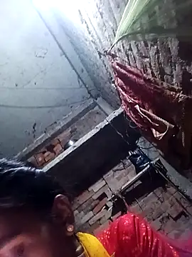 Snapshot of Saniye-143 chatting on November 2025 11:33:02 AM Saniye-143 online show from November 2025 11:33:02 AM