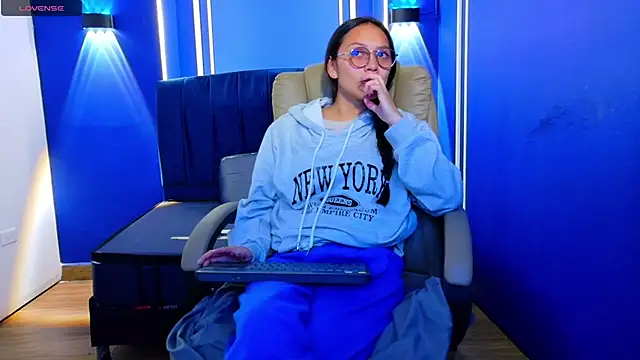 katalina07 1 online show from June 2026 05:07:01 PM