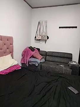 Snapshot of ariana_and_lucas chatting on October 2025 12:41:02 AM ariana and lucas online show from October 2025 12:41:02 AM