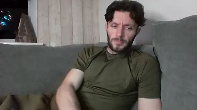 Snapshot of MasterJakeJohns chatting on December 2025 11:22:01 PM MasterJakeJohns online show from December 2025 11:22:01 PM