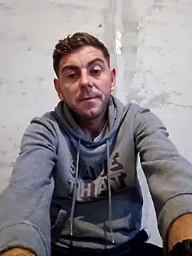 Alex-andru88 online show from November 2025 11:32:01 AM