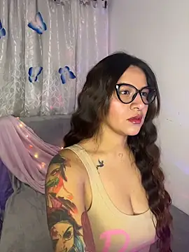 Linda Bellucci online show from March 2026 05:19:01 AM