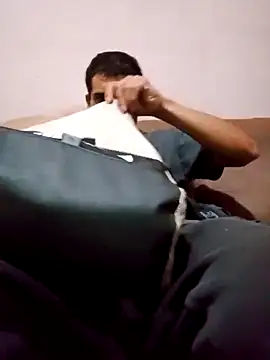 Snapshot of Golonzo1996 chatting on October 2025 10:51:02 PM Golonzo1996 online show from October 2025 10:51:02 PM