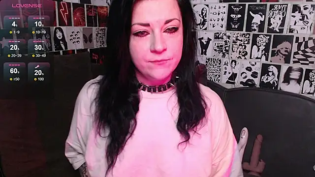 Kvopa online show from September 2025 02:02:02 AM