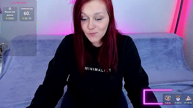 Alisawoods  online show from February 2026 01:36:02 PM