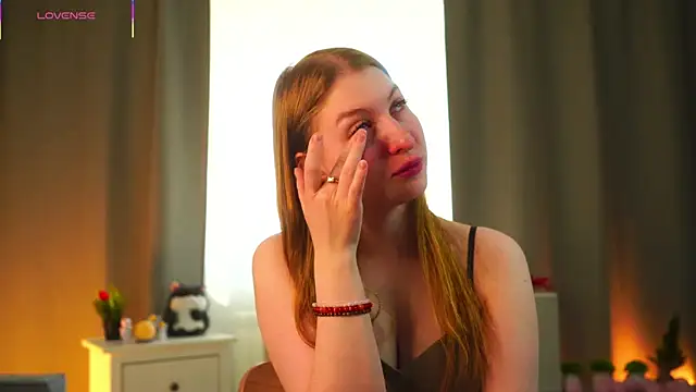 Snapshot of LorettaGladman chatting on April 2026 04:24:01 AM LorettaGladman online show from April 2026 04:24:01 AM