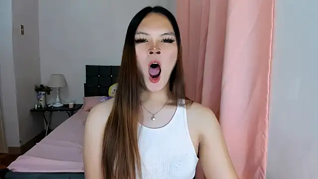 Snapshot of ameliamaureen chatting on October 2025 02:32:02 PM ameliamaureen online show from October 2025 02:32:02 PM