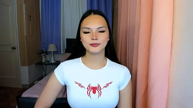 Snapshot of ameliamaureen chatting on July 2026 04:07:02 AM ameliamaureen online show from July 2026 04:07:02 AM