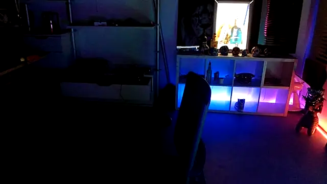 Snapshot of Mrs-Aurora chatting on October 2025 09:24:01 PM Mrs-Aurora online show from October 2025 09:24:01 PM