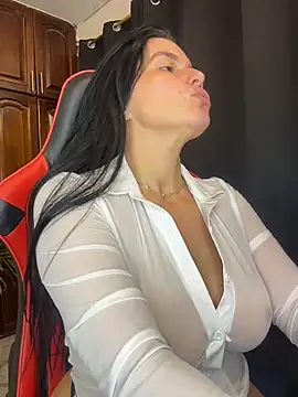 Snapshot of carol_cruz133 chatting on November 2025 11:21:02 PM carol cruz133 online show from November 2025 11:21:02 PM