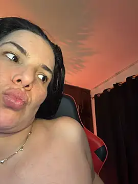 Snapshot of carol_cruz133 chatting on June 2026 11:33:02 PM carol cruz133 online show from June 2026 11:33:02 PM