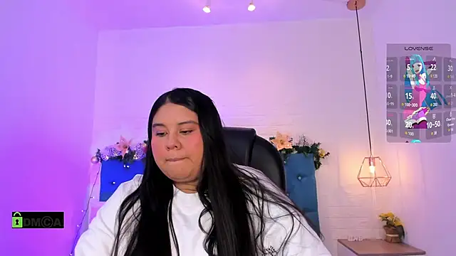 Snapshot of julieta_miller01 chatting on December 2025 06:15:01 PM julieta miller01 online show from December 2025 06:15:01 PM