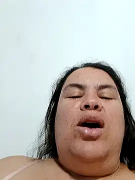 Snapshot of yaneth_ chatting on November 2025 10:42:02 PM yaneth online show from November 2025 10:42:02 PM