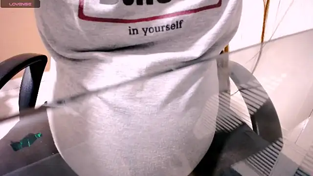 Snapshot of charlothee12 chatting on December 2025 02:19:01 AM charlothee12 online show from December 2025 02:19:01 AM