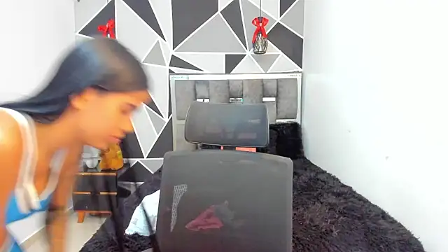 Snapshot of valeria-duarte chatting on May 2026 06:24:01 PM valeria-duarte online show from May 2026 06:24:01 PM