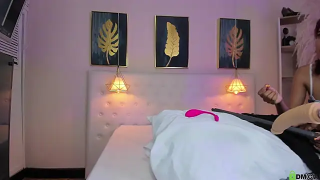 Snapshot of Cinnamon_Star chatting on September 2025 12:19:01 PM Cinnamon Star online show from September 2025 12:19:01 PM