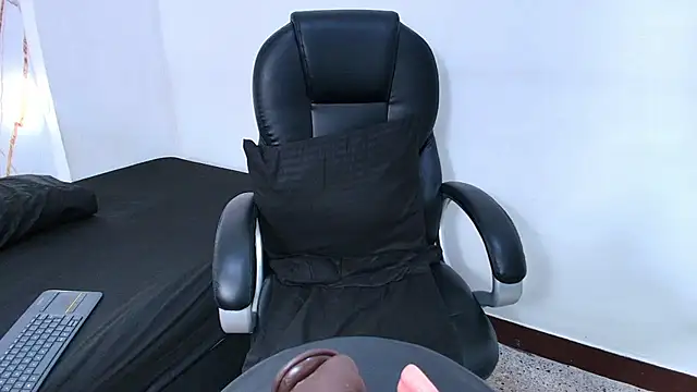 Snapshot of Karla_hilton1 chatting on December 2025 07:53:02 PM Karla hilton1 online show from December 2025 07:53:02 PM