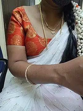 Snapshot of lolida69thamil chatting on July 2026 06:11:01 AM lolida69thamil online show from July 2026 06:11:01 AM