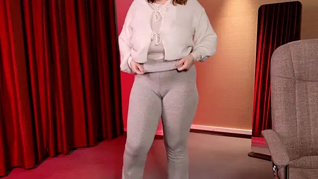 Morvelyn online show from November 2025 06:00:02 PM