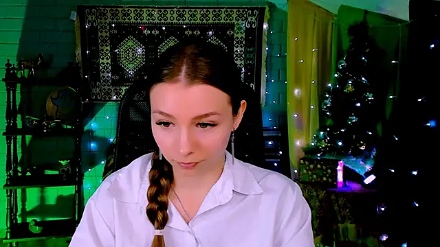 Snapshot of JulieDaniel chatting on January 2026 08:41:02 AM JulieDaniel online show from January 2026 08:41:02 AM