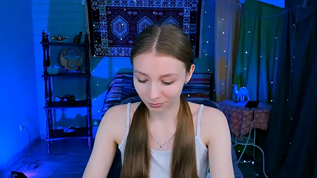 JulieDaniel online show from June 2026 08:16:02 AM
