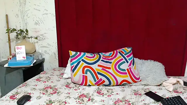 Snapshot of SexyChantyBabe25 chatting on September 2025 08:31:01 PM SexyChantyBabe25 online show from September 2025 08:31:01 PM