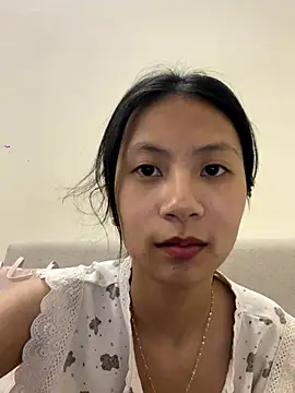 Lil-Gi online show from October 2025 03:45:02 PM