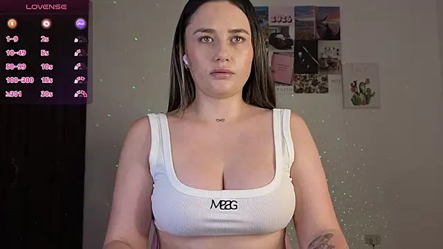 Veronika  Winslow  online show from March 2026 04:28:02 AM