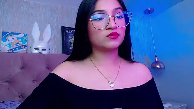 laurenelove online show from November 2025 03:34:01 AM