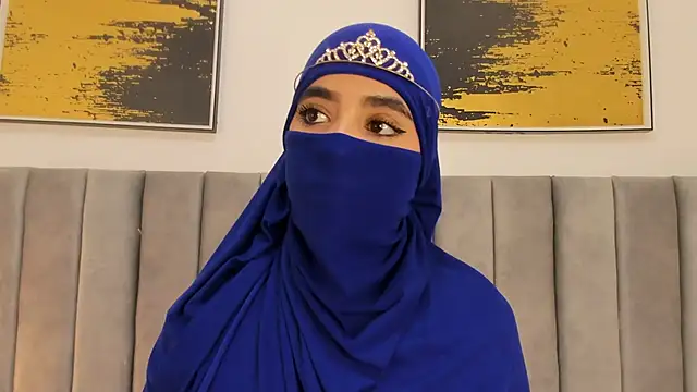 Snapshot of nayiraa_ chatting on February 2026 06:45:01 PM nayiraa online show from February 2026 06:45:01 PM