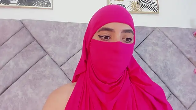 nayiraa  online show from March 2026 06:34:01 PM