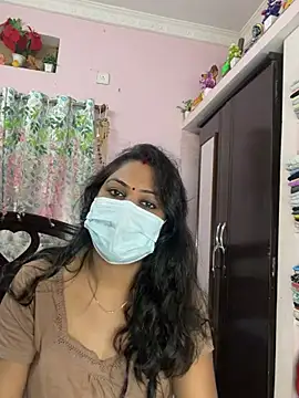 Snapshot of Lovlycouple1 chatting on February 2026 05:47:01 AM Lovlycouple1 online show from February 2026 05:47:01 AM