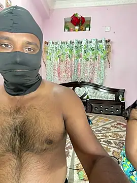 Snapshot of Lovlycouple1 chatting on February 2026 03:14:02 AM Lovlycouple1 online show from February 2026 03:14:02 AM