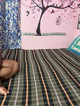 Snapshot of Lovlycouple1 chatting on February 2026 08:16:02 AM Lovlycouple1 online show from February 2026 08:16:02 AM