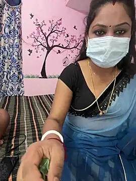 Snapshot of Lovlycouple1 chatting on February 2026 05:01:01 PM Lovlycouple1 online show from February 2026 05:01:01 PM