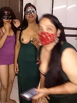 Snapshot of Sexy_anaamika chatting on May 2026 07:14:02 AM Sexy anaamika online show from May 2026 07:14:02 AM