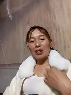 Bianly online show from November 2025 01:55:01 PM