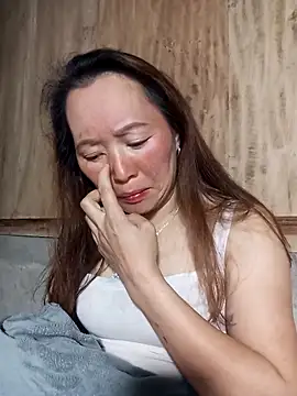 Bianly online show from December 2025 12:35:02 PM