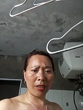 Bianly online show from March 2026 12:11:01 PM