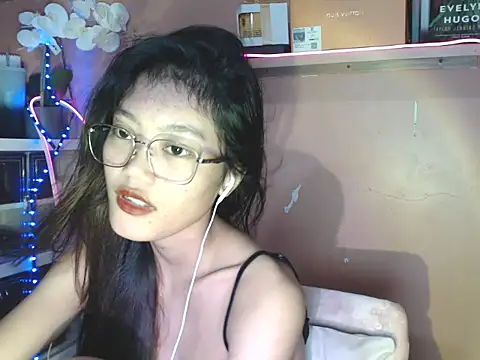 skinny gracie online show from December 2025 03:00:02 AM